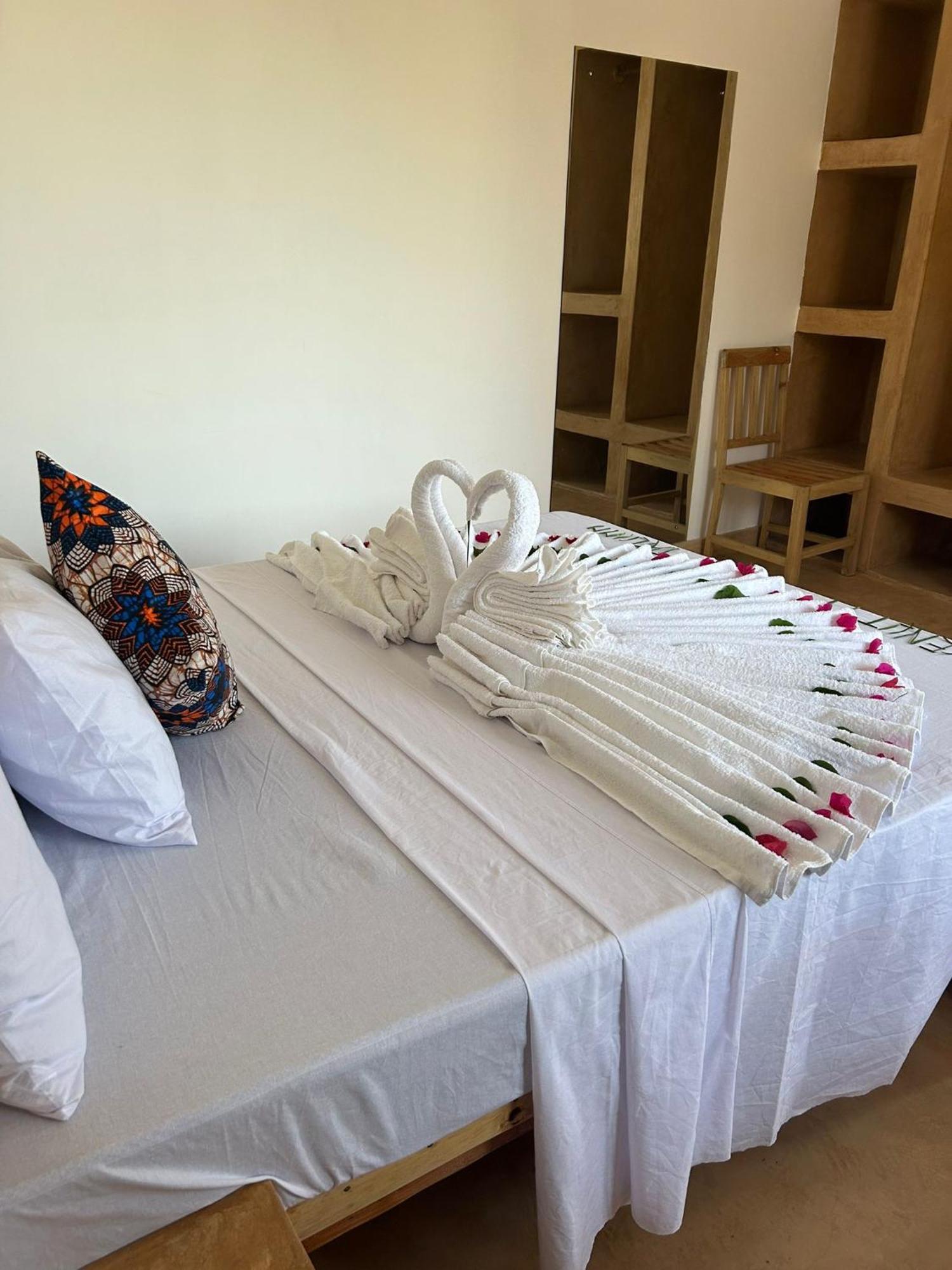 Tatu Inn Boutique Hotel Watamu Ngoại thất bức ảnh